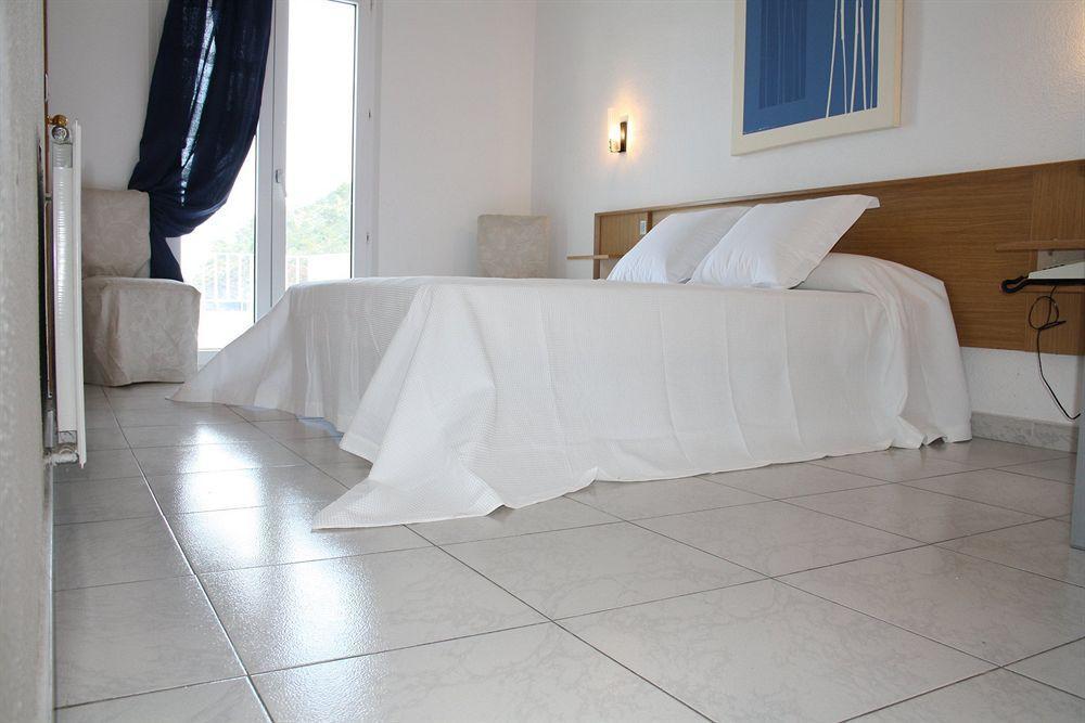 La Gambina Hotel Colera Ngoại thất bức ảnh